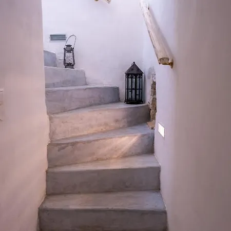 Vent D'est, Isterni, Paros