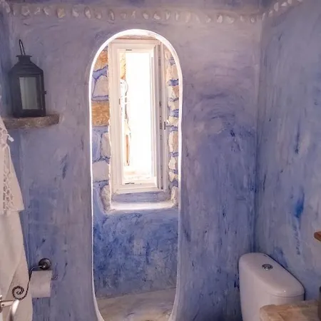 Vent D'est, Isterni, Paros بيت للعطل